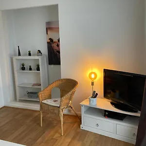 Appart Aux Deux Colombes Avec Balcon Et Garage Apartamento